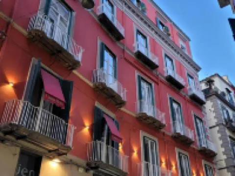 キアジャ ホテル ドゥ シャルム ナポリのホテル