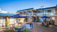 Surfside Merimbula Holiday Apartments Hotels in Merimbula