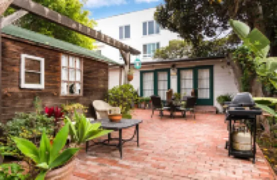 Redwood Hollow Cottages