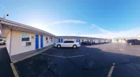 Plaza Motel - Pysäköinti