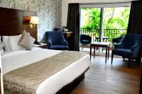 Mastiff Villa Camellia by Othpl - balcony