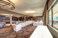 Best Western Plus Guildwood Inn - พร้อมอาหารเช้า