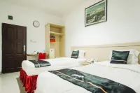 Townhouse Oak Ilir Timur I Near Ptc Mall Hotels in Kalidoni