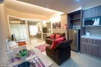 Jpark Residences at Thammasat Rangsit Hotel a Distretto di Khlong Luang