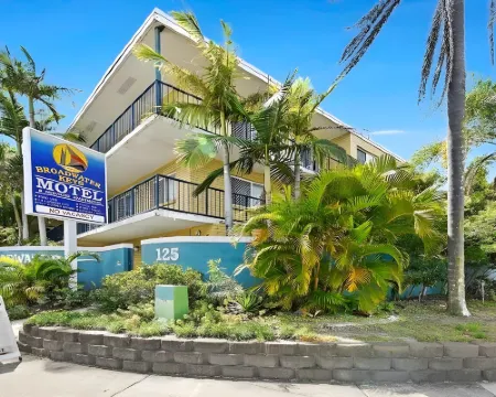 Broadwater Keys Holiday Apartments Hotels in Labrador