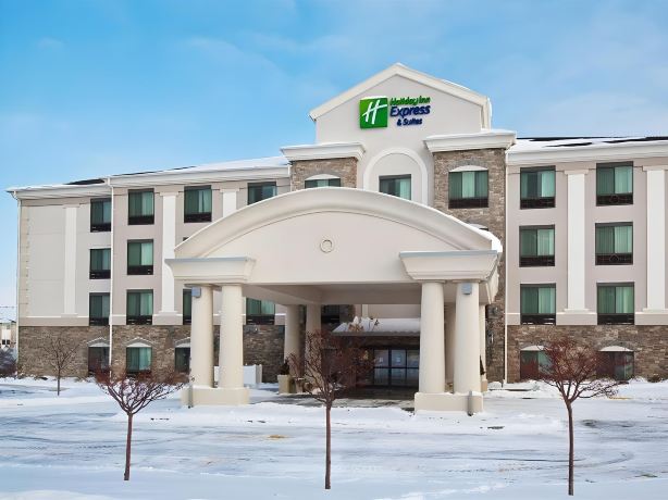Holiday Inn Express & Suites BISMARCK by IHG