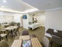 Rossi โรงแรมในตเวียร์
