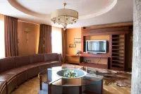 Zapolyarnaya Stolitsa Hotel Hotels in Naryan Mar