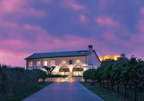 Progress Country & Wine House - parcheggio