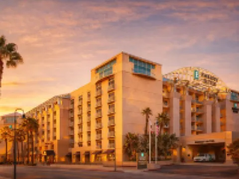 Embassy Suites by Hilton Brea - North Orange County Hotels in Brea