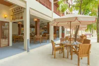 Araamu Hotels Maldives - breakfast