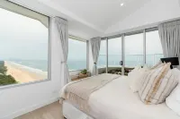 Golden Sands on the Beach - Absolute Beachfront Apartments - Parking