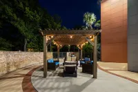 Baymont Inn & Suites by Wyndham Morrow/Atlanta I-75 South - Parking