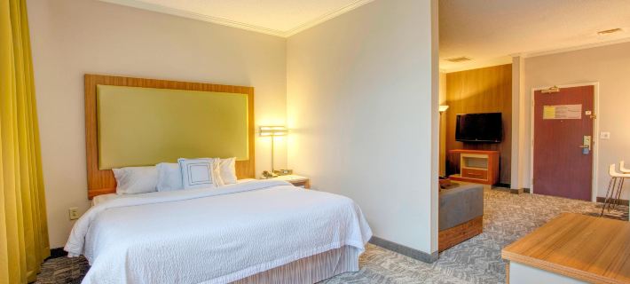 SpringHill Suites Lawrence Downtown Hotels in Lawrence