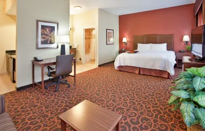 Hampton Inn & Suites Watertown