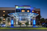 Holiday Inn Express & Suites Lakeland South
