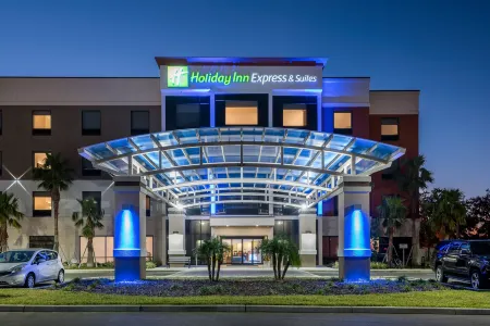 Holiday Inn Express & Suites Lakeland South Отели рядом с достопримечательностью «Парк Мак-Леод»