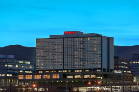 Sheraton Denver West Hotel Отели рядом с достопримечательностью «Green Mountain»