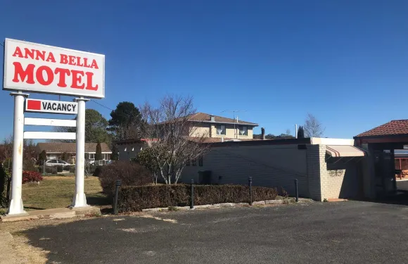 安娜貝拉格倫斯尼斯汽車旅館