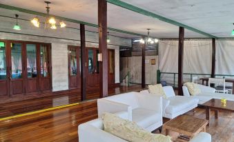 Baanrak Amphawa Homestay