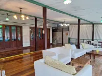 Baanrak Amphawa Homestay Отели в г. Ампхава