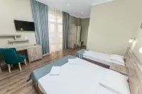 H2O Hotel