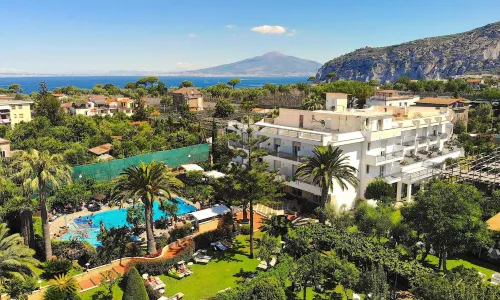 Hotel Alpha