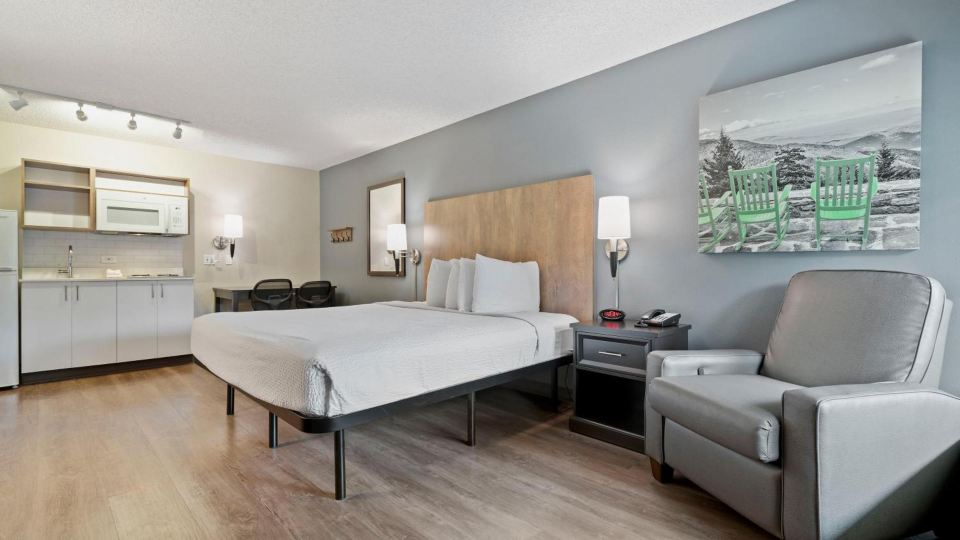 Extended Stay America Suites - Seattle - Redmond