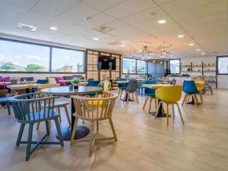 Campanile Marseille Est - Aubagne