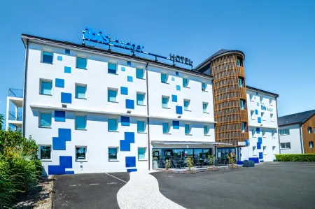 Ibis Budget la Roche-Sur-Yon Отели в г. Муийрон-ле-Каптиф