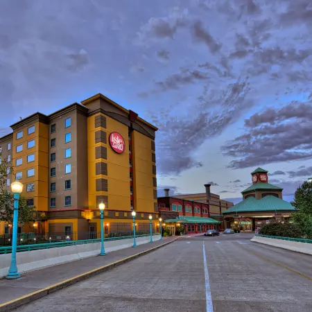 Isle of Capri Boonville- A Caesars Rewards Destination