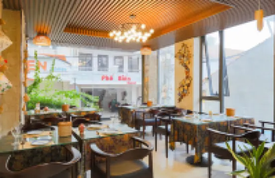 아주라 골드 호텔 & 아파트먼트 나트랑 호텔