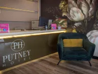 Putney Hotel Hotels near Barnes