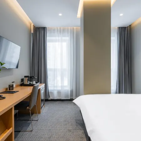 FarFour Inn&Suite (ФарФор Инн Сьют)