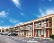 Quality Inn Hotel dekat Franklin on Foot