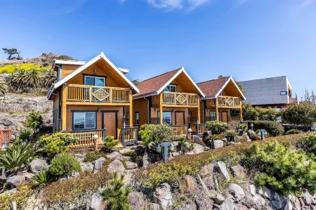 Habada Pension Отели рядом с достопримечательностью «Pororo & Tayo Theme Park Jeju»