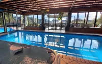 Kimi Ora Eco Resort - Motels