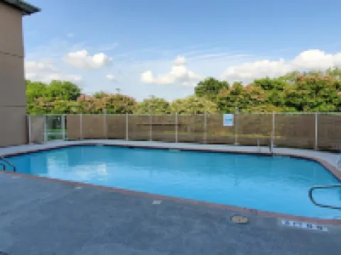 Super 8 by Wyndham Temple I-35 Hotels in Temple