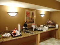 Hampton Inn Garden City - breakfast