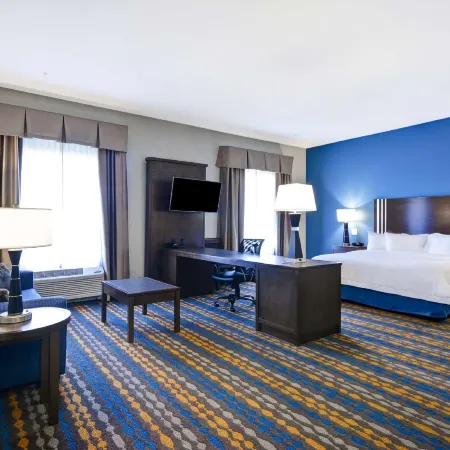 Hampton Inn Kenedy