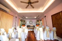 Thararin Villa Hotel a Doem Bang Nang Buat
