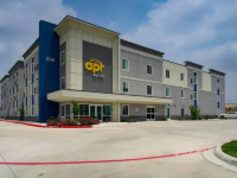stayAPT Suites San Antonio-Randolph สเตย์อพาร์ทเมนท์ สวีทส์ ซาน แอนโทนิโอ-แรนดอล์ฟ โรงแรมในLive Oak