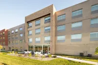Holiday Inn & Suites Kalamazoo West Hotels in Plainwell