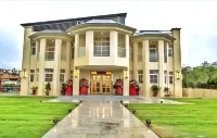 Loju Castle Inn Hotels in 