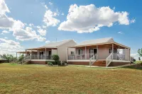Owl Head Lodge Hotels in Gulgong