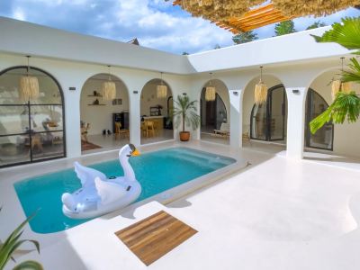 Casa Del La Luna by Nginapsini