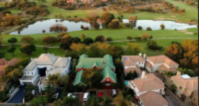 The Woodpecker Inn Hotels near Waparand