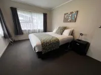 Sunset Motel - Pet Friendly