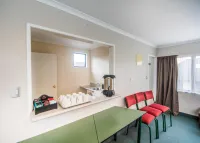 Bay Palm Motel - breakfast