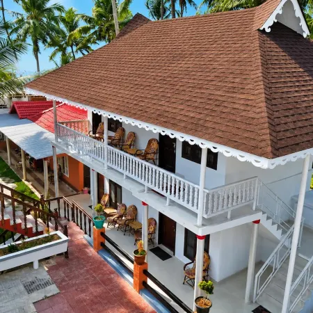 Black Beach Resort